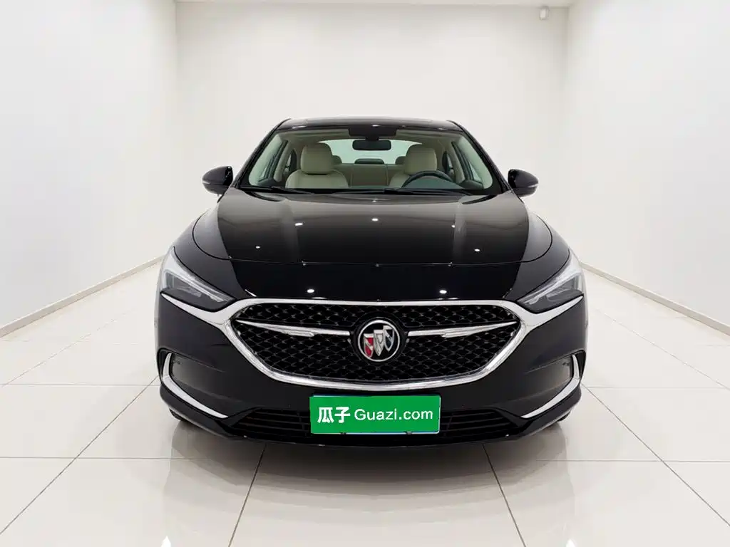 Photo 2 - Buick LaCrosse