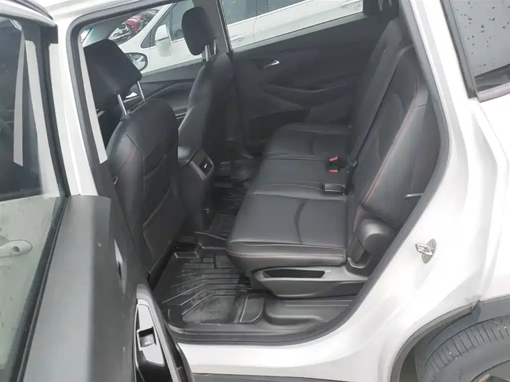 Chevrolet Volando 2020 Mild Hybrid Redline 530T Automatic Premium Edition (5+2 seater) фото 17