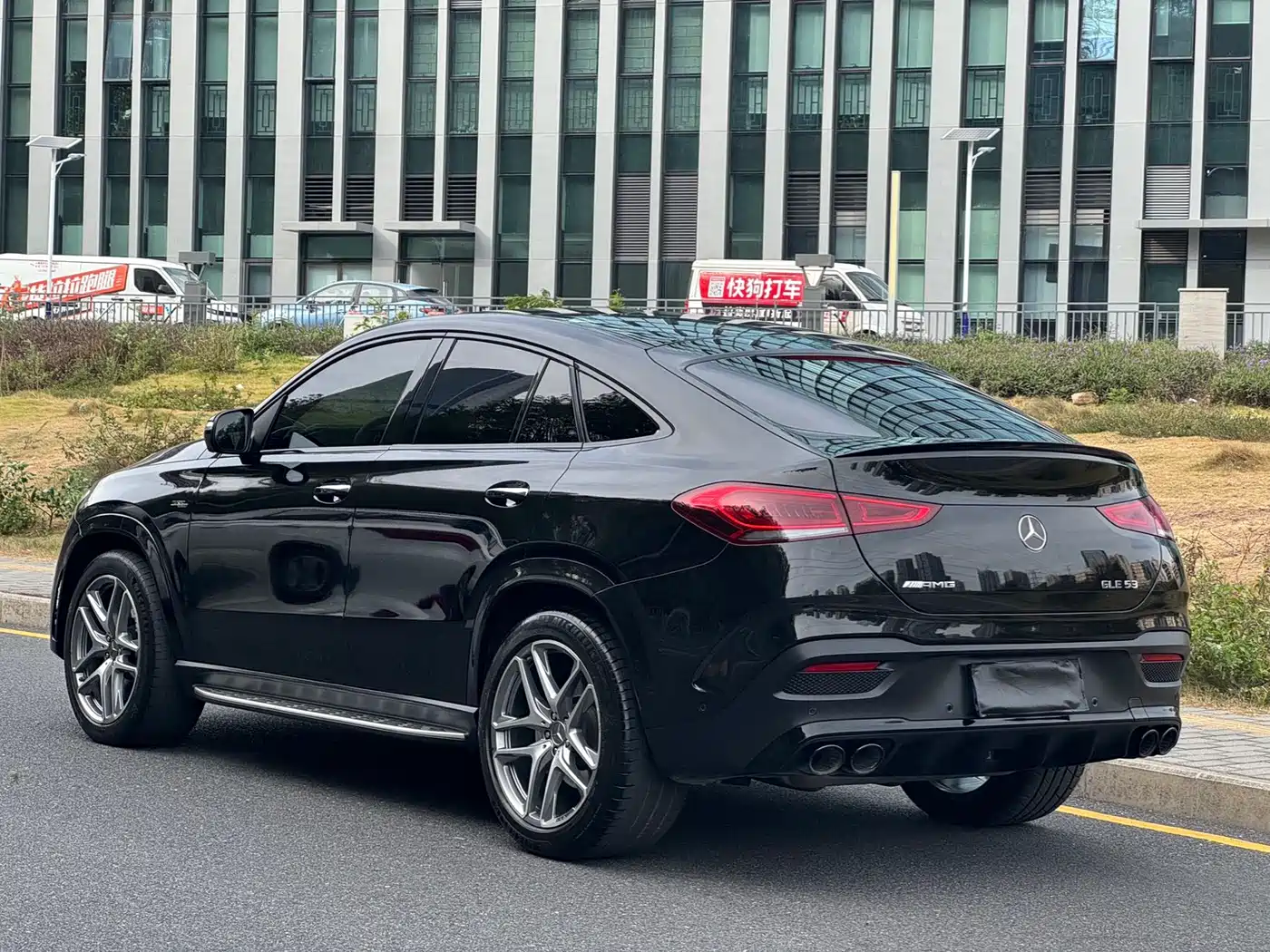 Mercedes-Benz GLE Coupe AMG 2020 AMG GLE 53 4MATIC+ Coupe SUV фото 18