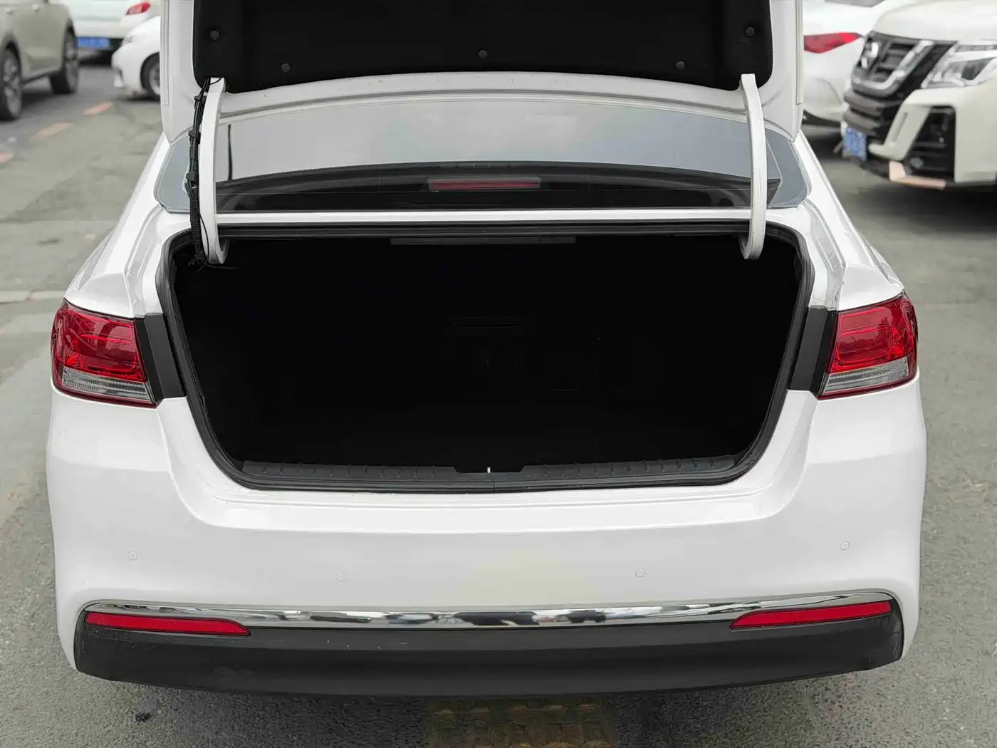 Kia K4 2014 1.8L Automatic GLS фото 16