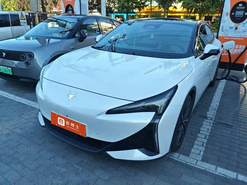2025 ARCFOX Alpha S5