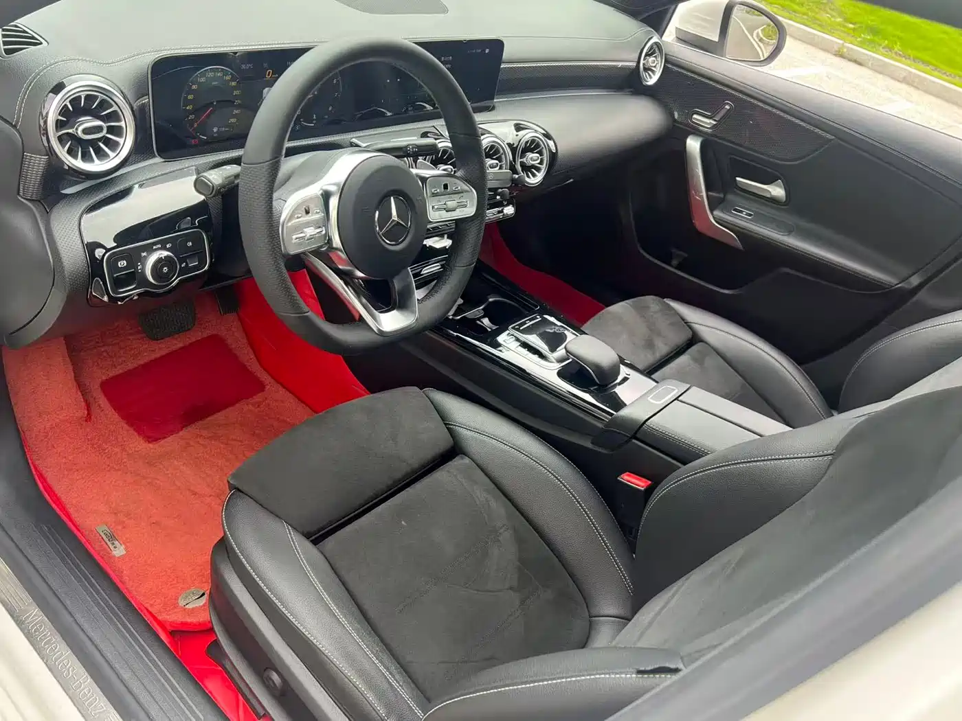 Mercedes-Benz A-Class 2020 A 200 L Sport Sedan фото 4