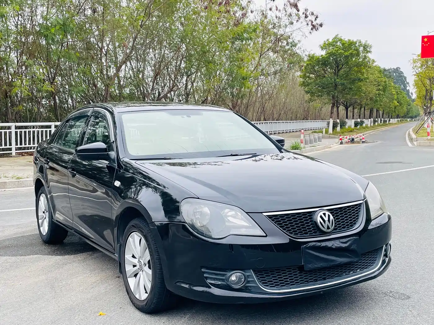 Volkswagen Bora 2012 1.4T Automatic Luxury фото 3