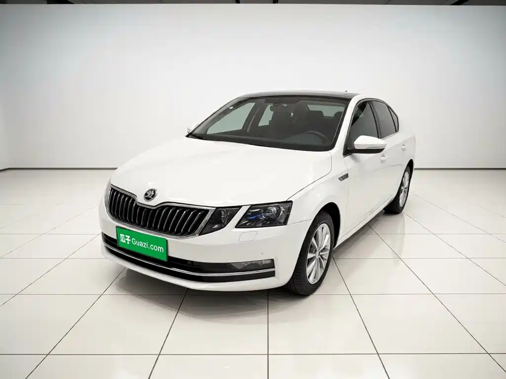 Škoda Octavia 2020 1.5L Automatic Smart Luxury Edition