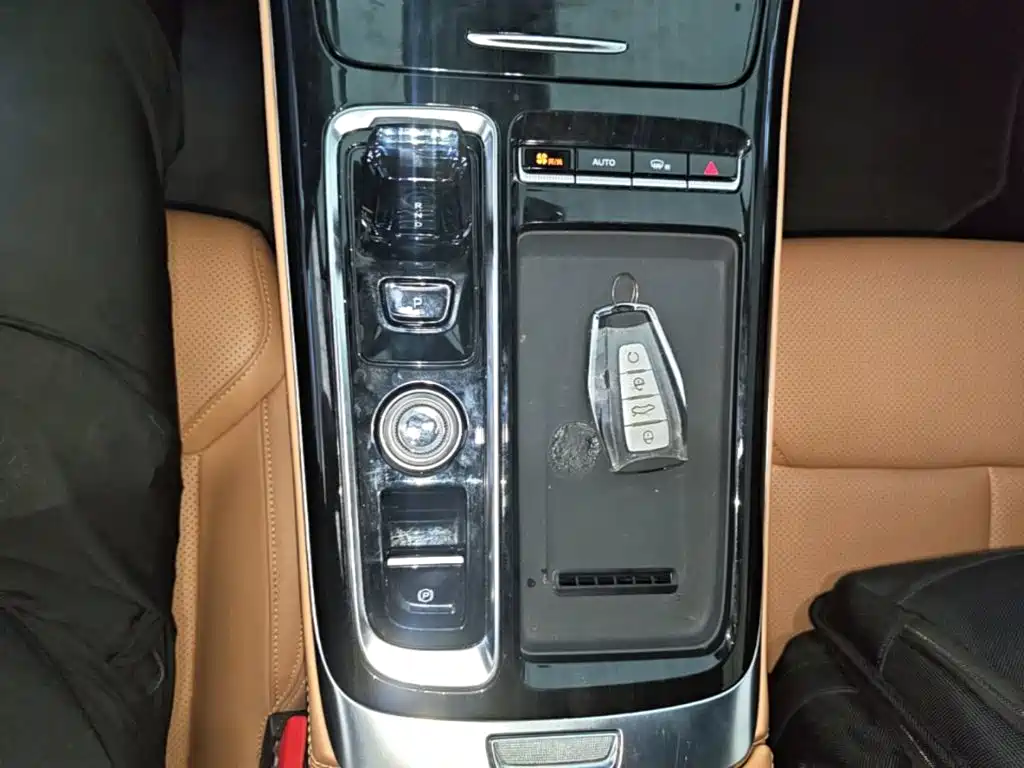 Geely Atlas L 2026 2025 Model 4th Gen 1.5TD DCT Shanhe