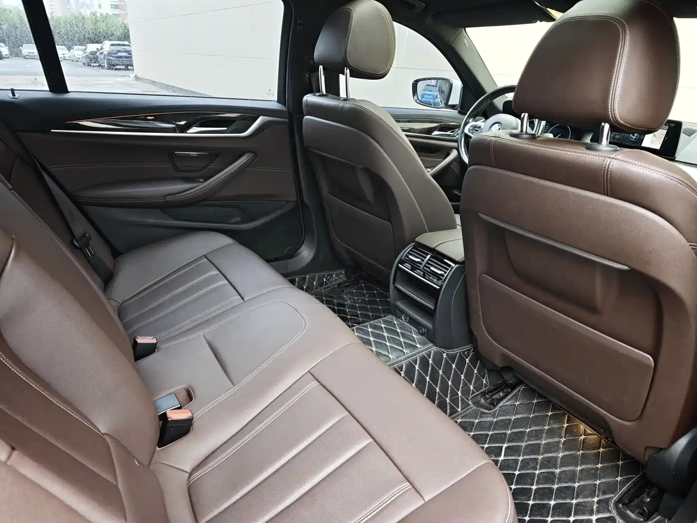 BMW 5 Series 2019 525Li M Sport Package фото 14