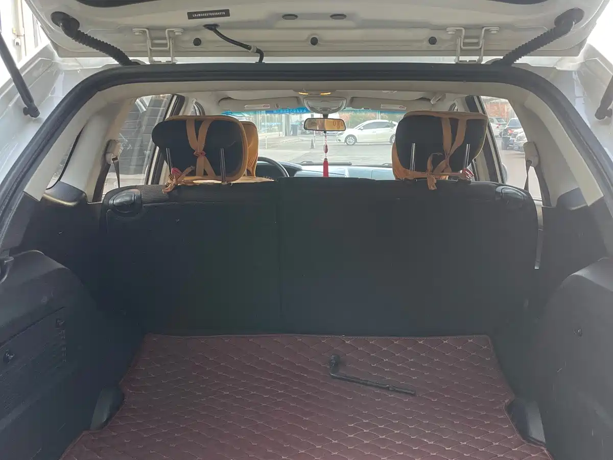 Фото 9 - Roewe W5