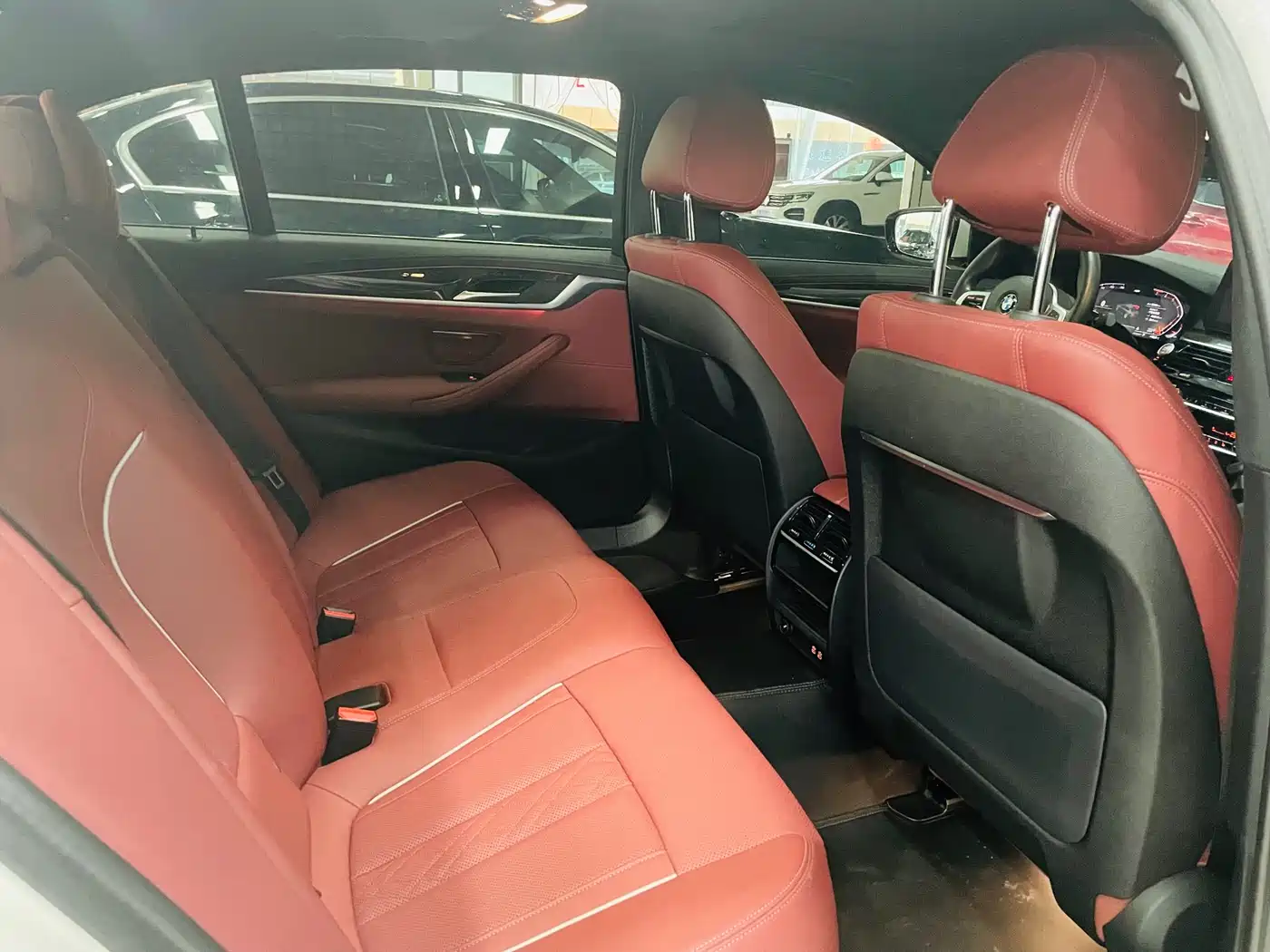 BMW 5 Series 2022 525Li M Sport Package фото 13