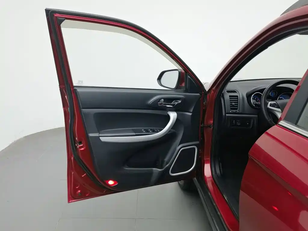 Фото 8 - Changan CS35