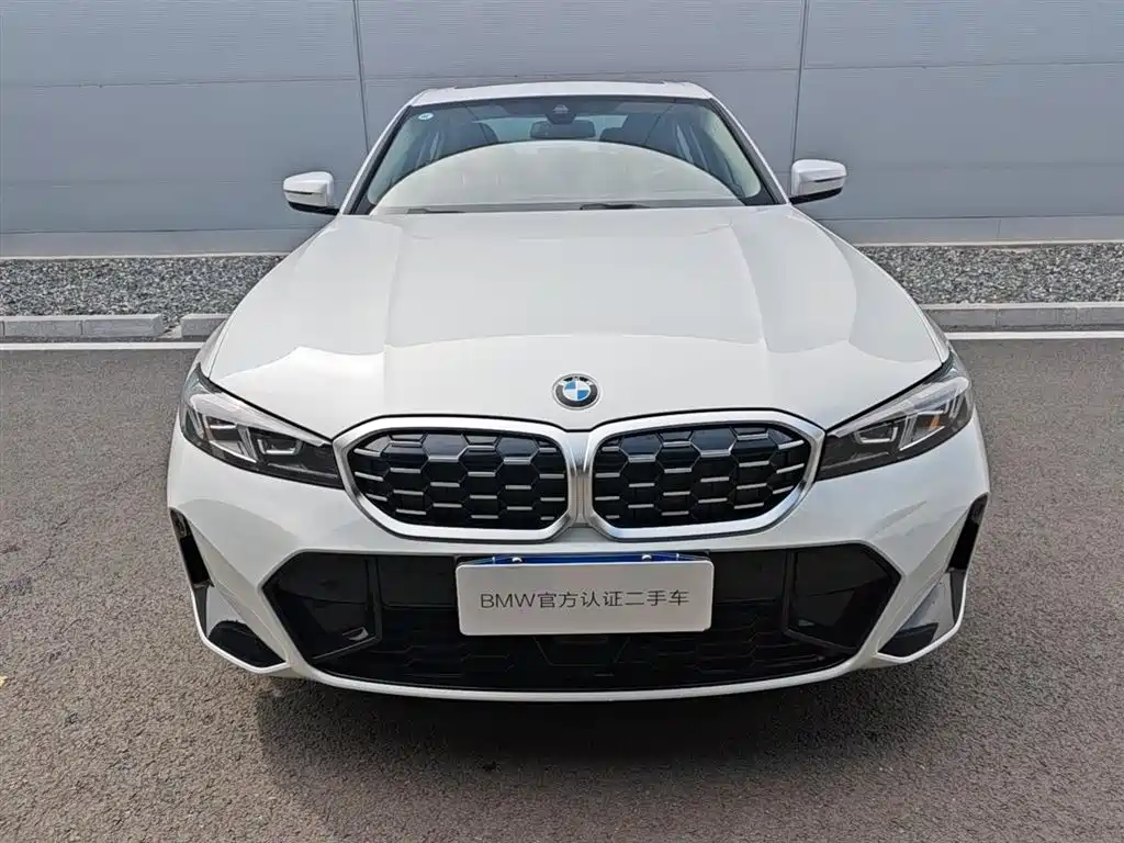 BMW 3 Series 2025 325i M Sport Package фото 2