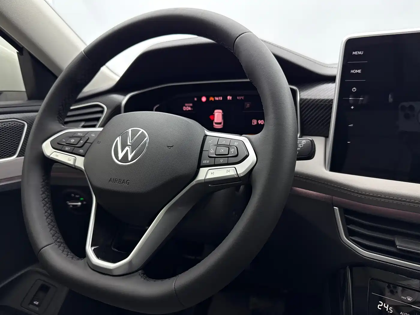 Volkswagen Tayron 2023 280TSI 2WD Luxury Plus Advanced Edition фото 12