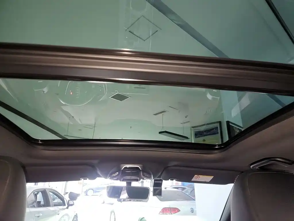 Geely Coolray 2019 2019 Sport Edition 260T DCT Ranger China V