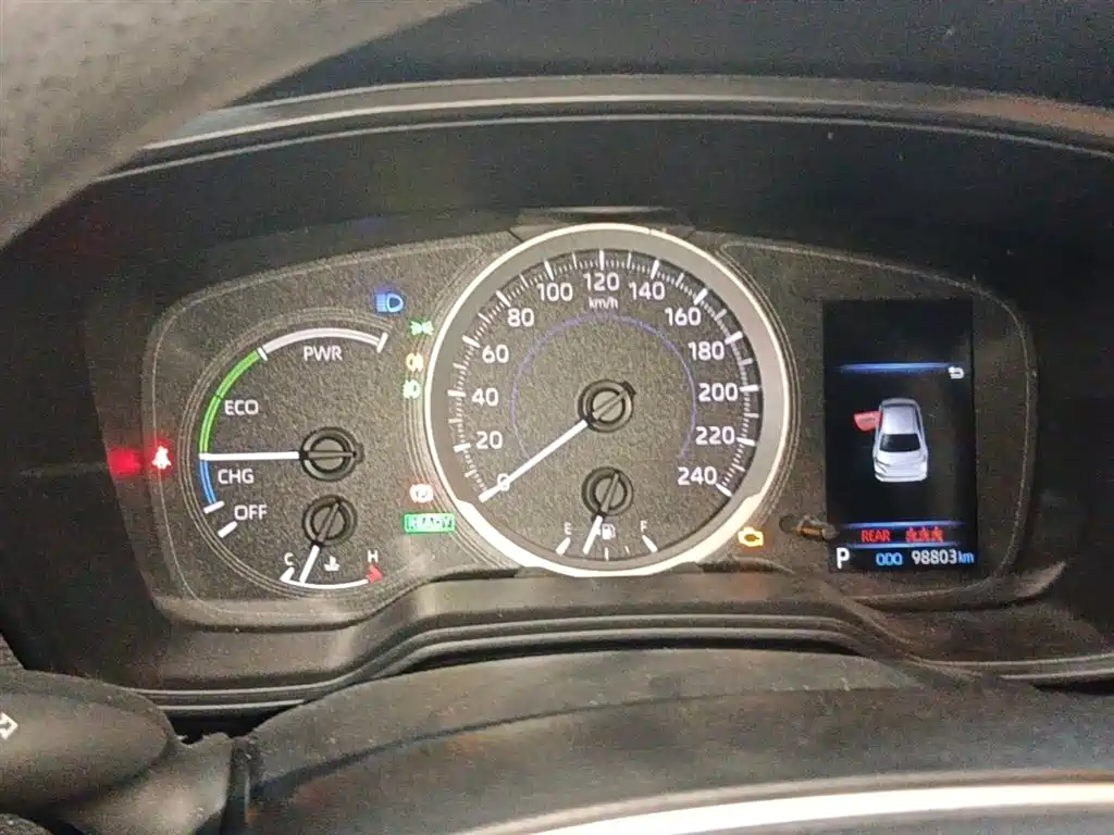 Toyota Corolla 2022 Hybrid 1.8L E-CVT Pioneer Edition фото 12