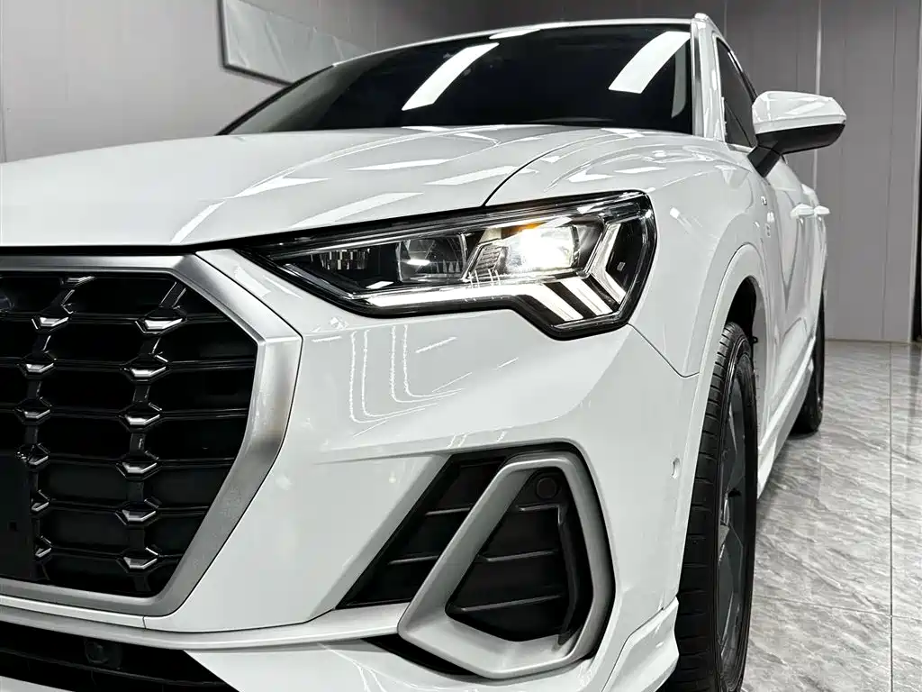 Audi Q3 2022 35 TFSI Fashion Dynamic фото 7