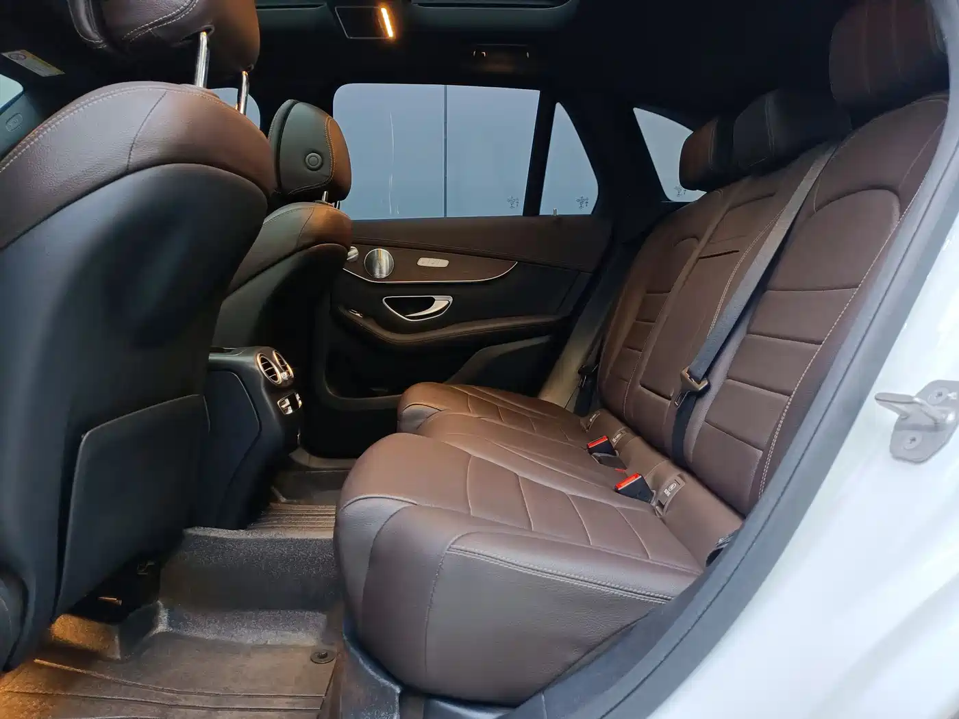 Mercedes-Benz GLC 2021 GLC 300 L 4MATIC Sporty фото 17
