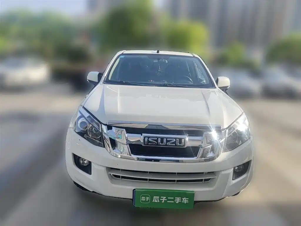 Isuzu Lingtuo 2019 2018 2.5T 2WD Base Model JE4D25Q5A