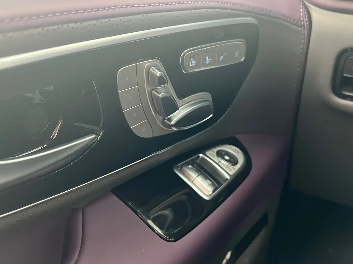 Mercedes-Benz Vito 2024 2.0T Business 7-Seater фото 15