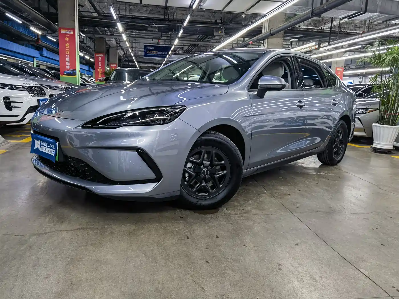 BYD Hai Bao 05 DM-i 2025 DM-i Smart Drive Edition 55KM Luxury