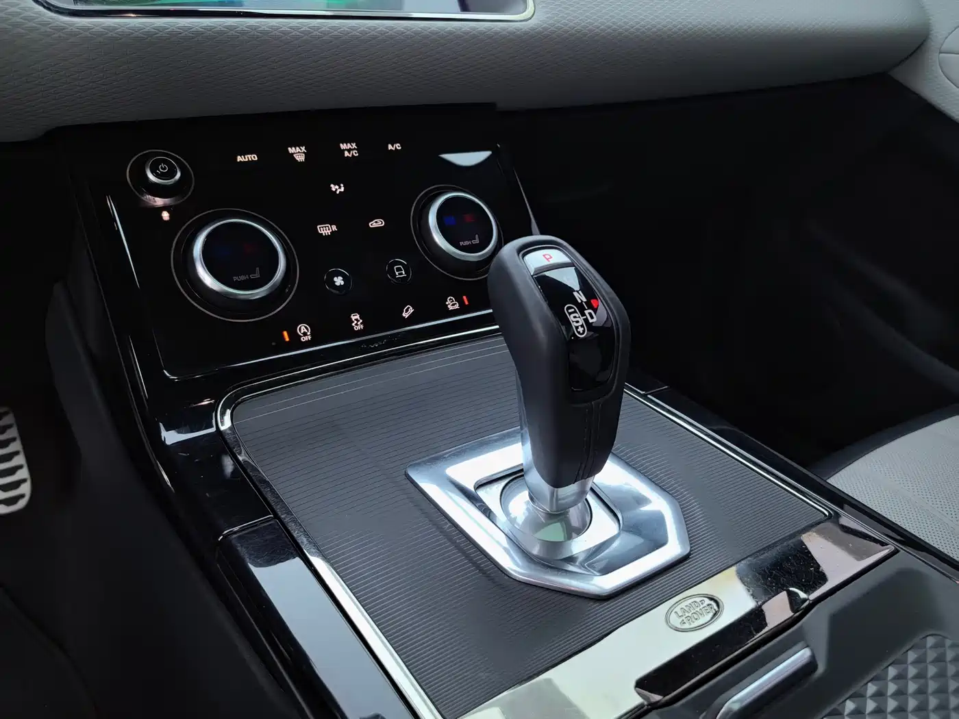 Land Rover Range Rover Evoque 2020 249PS R-DYNAMIC S Sport Edition фото 20