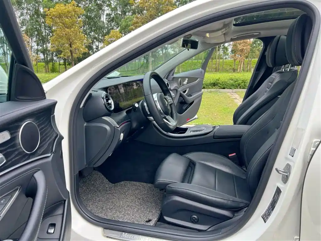 Mercedes-Benz E-Class 2019 E 200 L Sport фото 17
