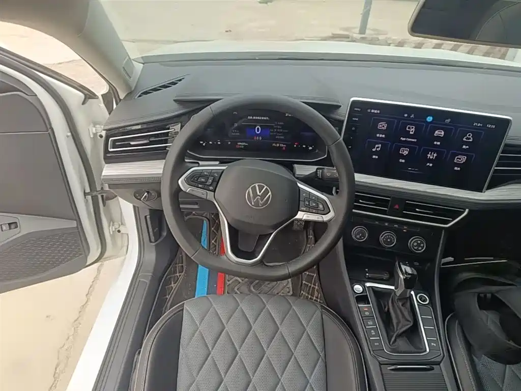 Volkswagen Sagitar 2023 300TSI DSG Surpassing Edition фото 11