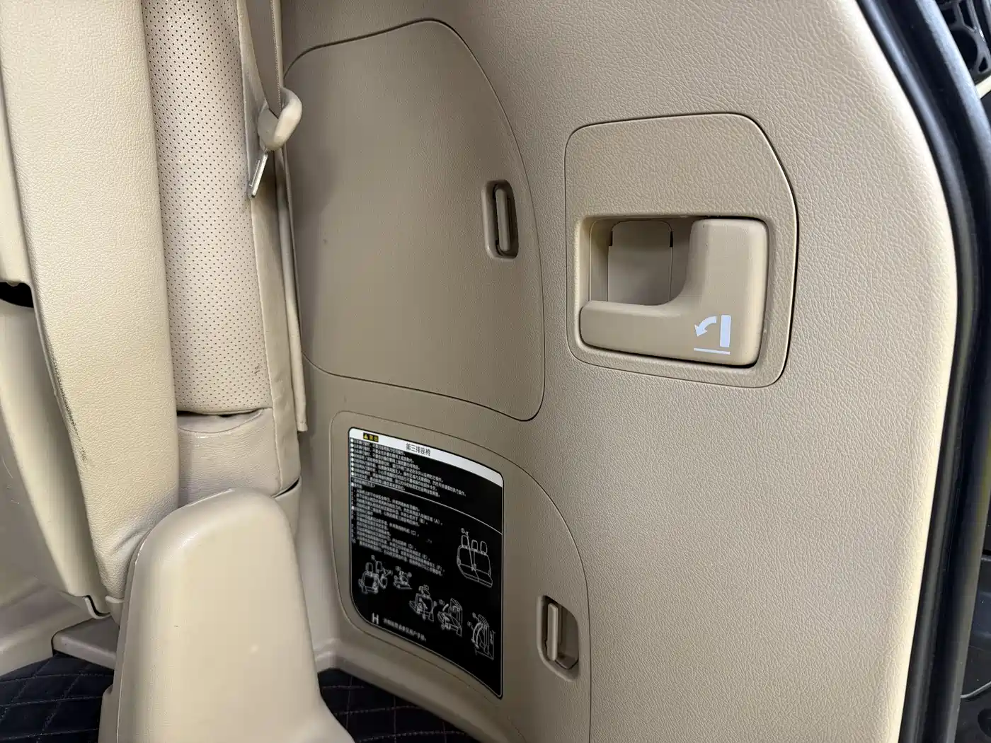 Toyota Land Cruiser 2012 4.0L Automatic VX фото 42