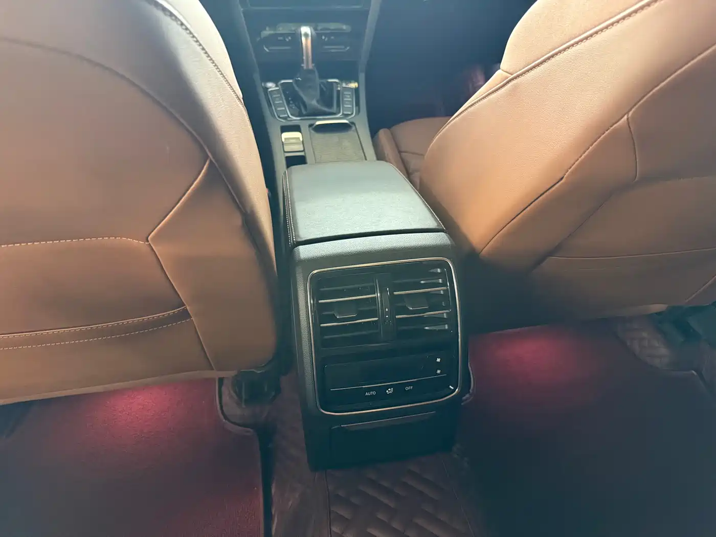 Volkswagen FAW-Volkswagen CC 2021 Model Shooting Brake 380TSI Hunting Wind Edition фото 14