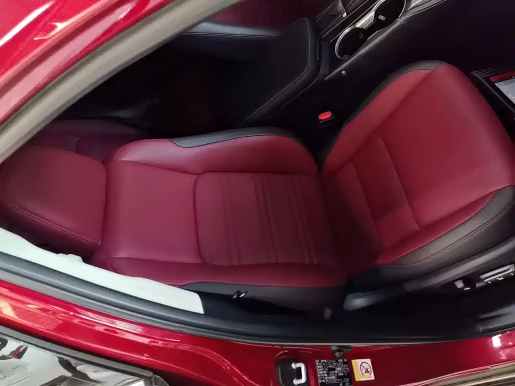 Фото 25 - Lexus NX