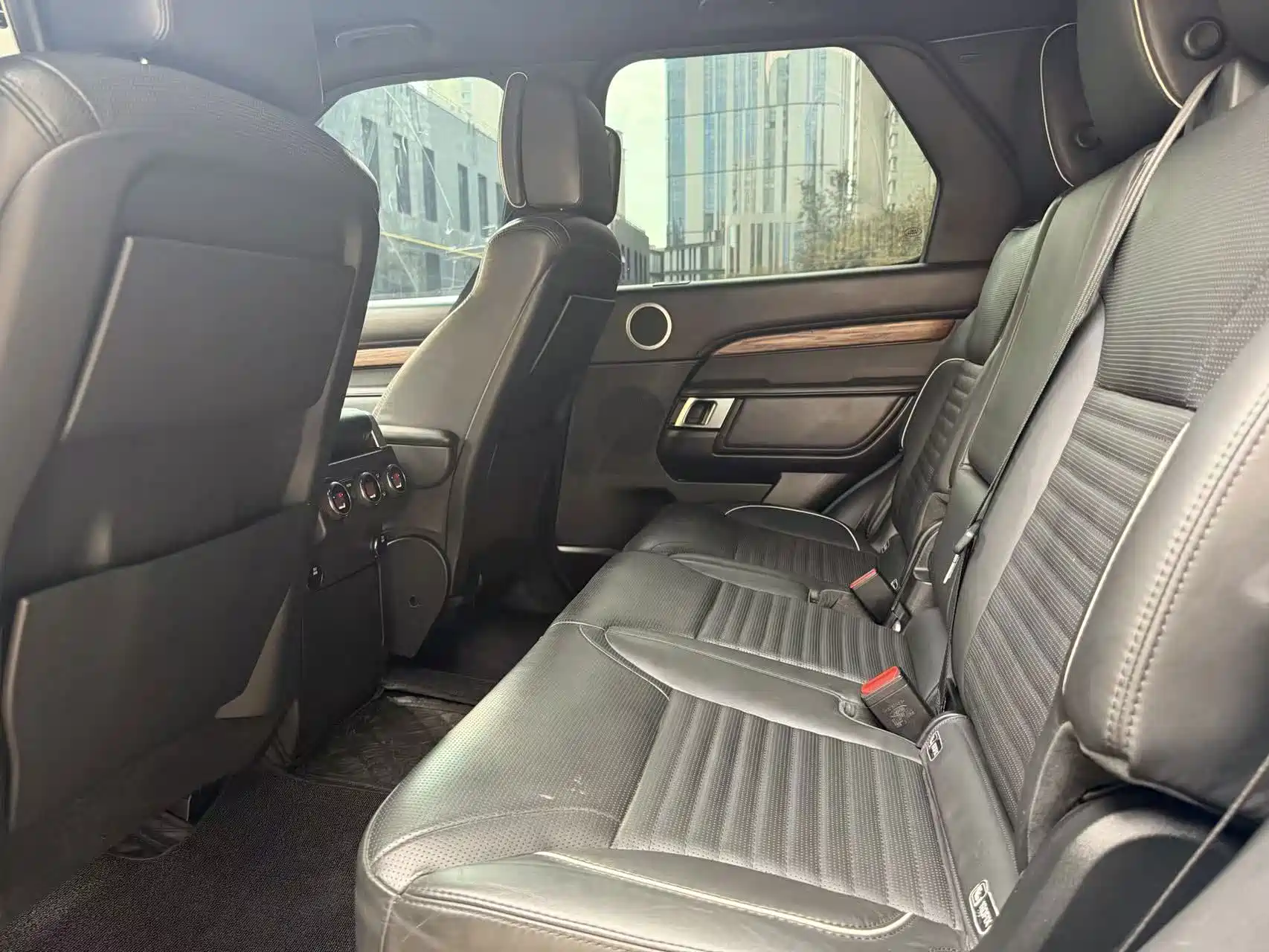 Фото 6 - Land Rover Discovery
