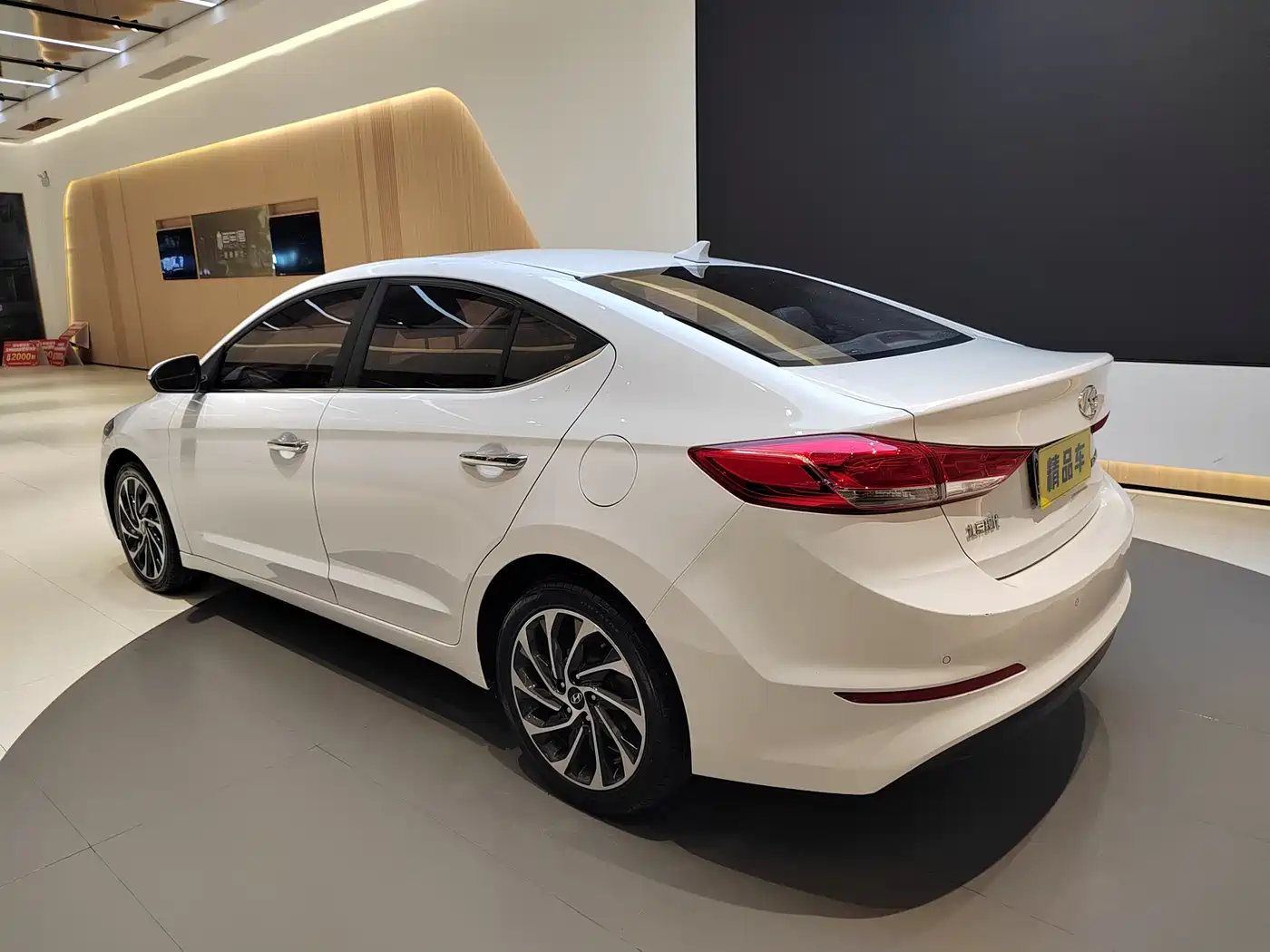 Hyundai Elantra 2020 1.5L CVT Smart Style·Elite фото 6