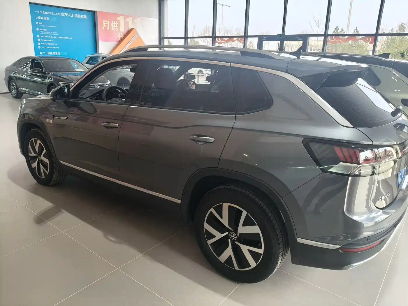 Volkswagen Tayron 2024 300TSI 2WD Luxury Plus Advanced фото 6