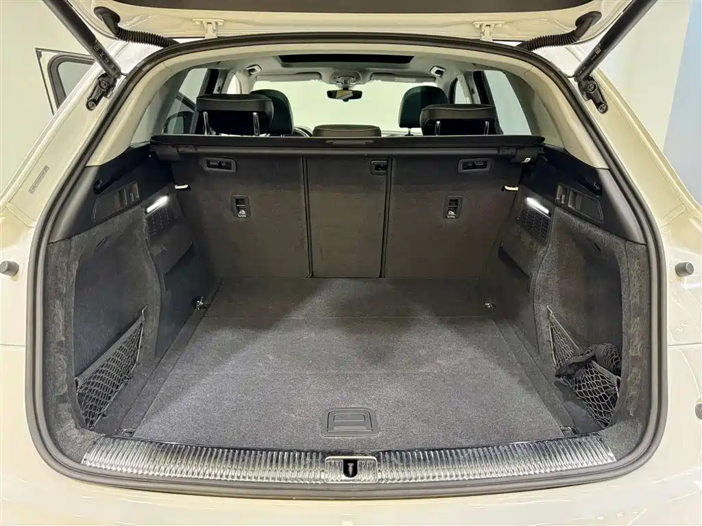 Audi Q5L 2022 45T Premium Dynamic фото 12