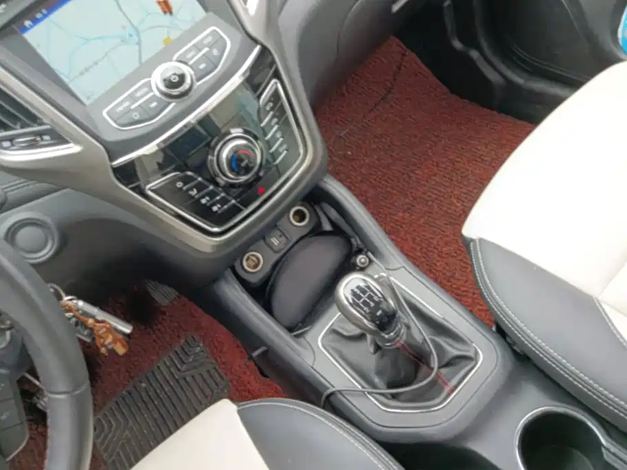 Changan CS35 2018 2017 1.6L Manual Luxury