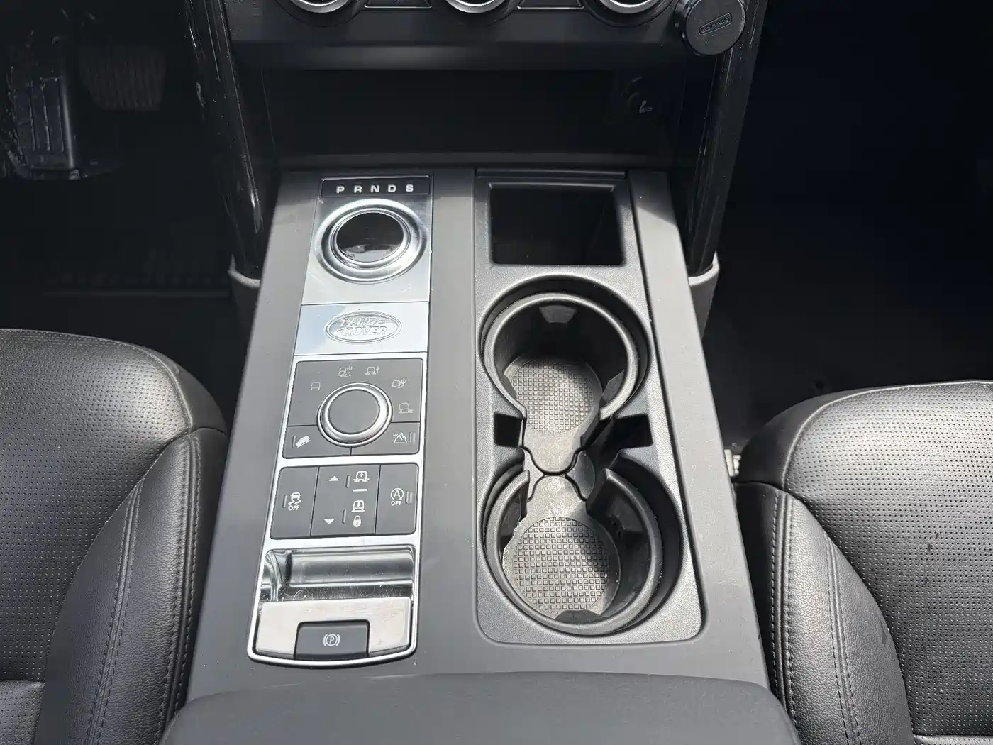 Land Rover Discovery 2019 3.0 SC V6 SE фото 14