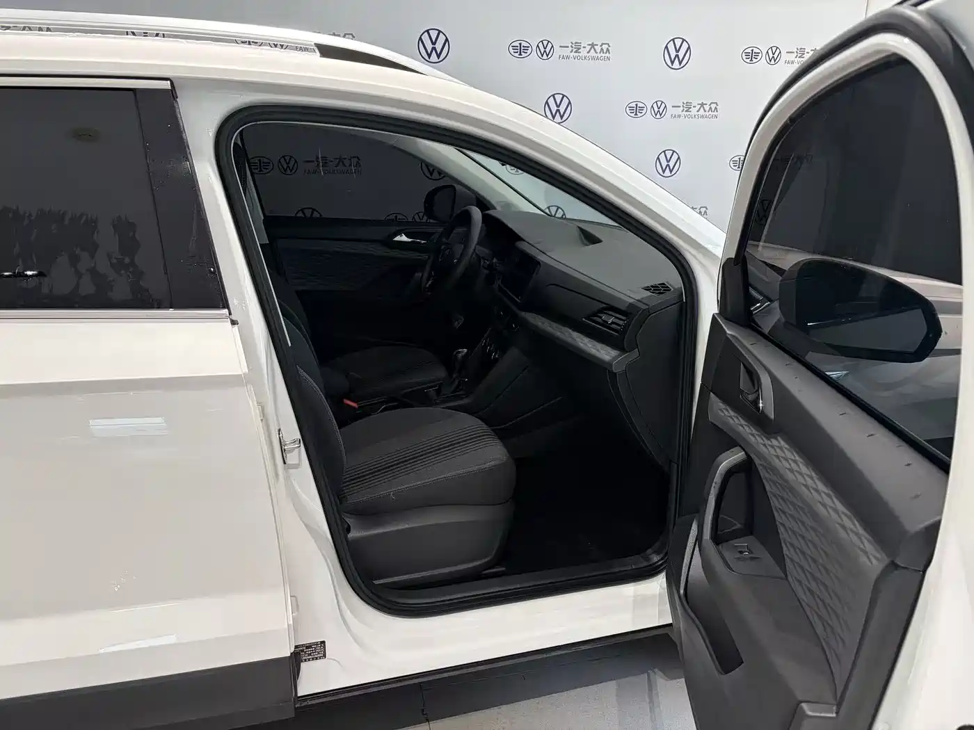 Volkswagen Tharu 2020 280TSI 2WD Trend Edition China VI фото 6
