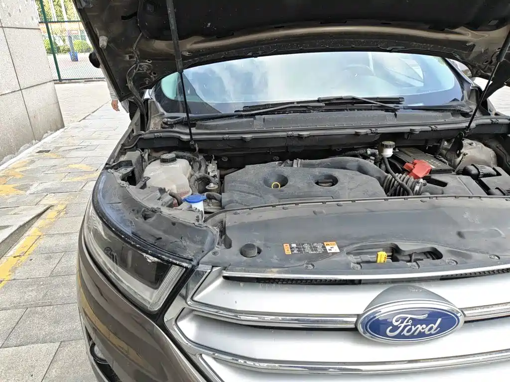 Фото 20 - Ford Edge
