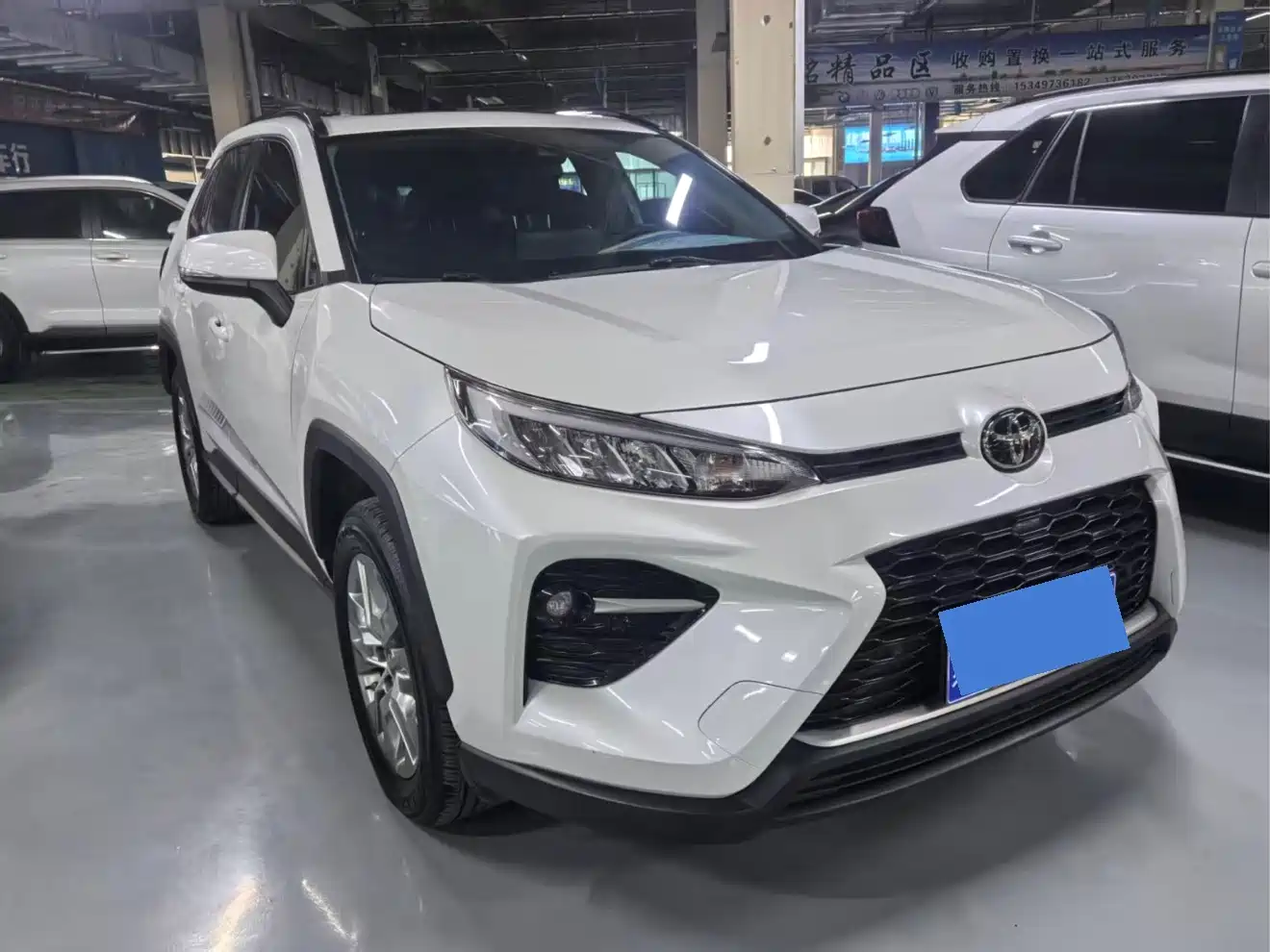 Toyota Wildlander 2020 2.0L CVT AWD Luxury Edition фото 3