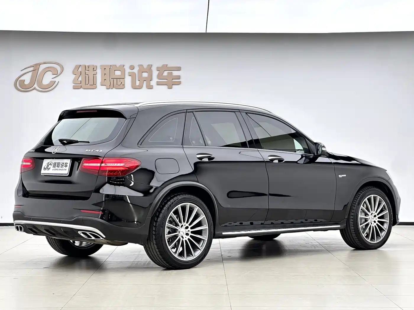 Mercedes-Benz GLC AMG 2017 AMG GLC 43 4MATIC фото 7