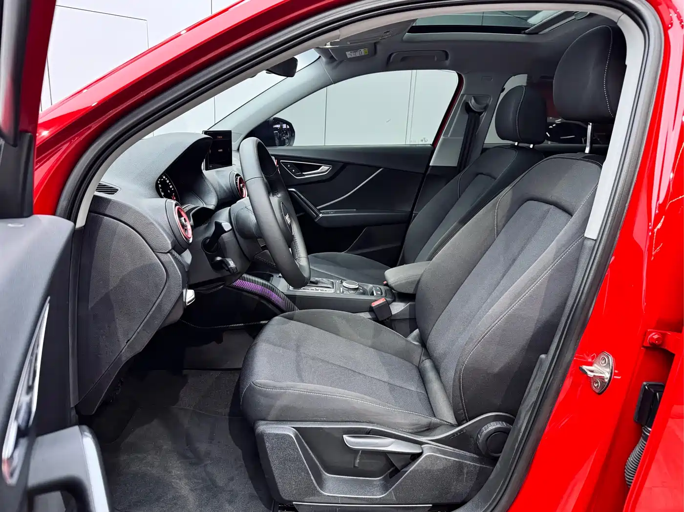 Audi Q2L 2018 35 TFSI Launch Exclusive Edition China VI фото 20