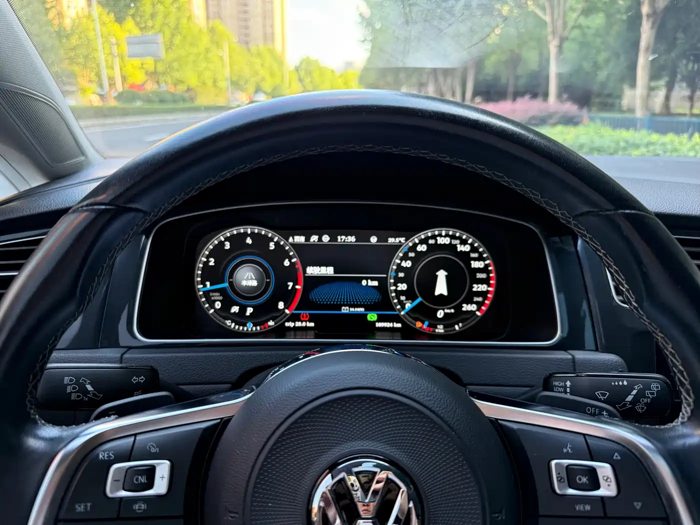 Volkswagen Golf 2020 280TSI DSG Luxury фото 7