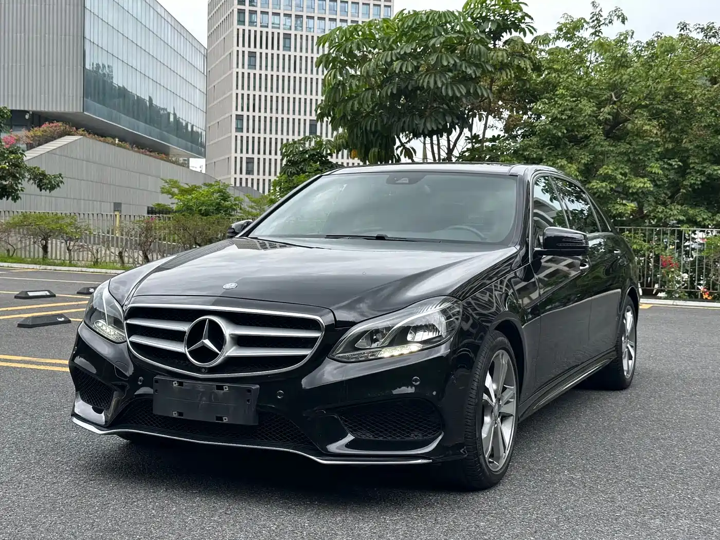 Mercedes-Benz E-Class 2015 E 320 L 4MATIC
