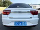 Фото 5 - Geely Vision