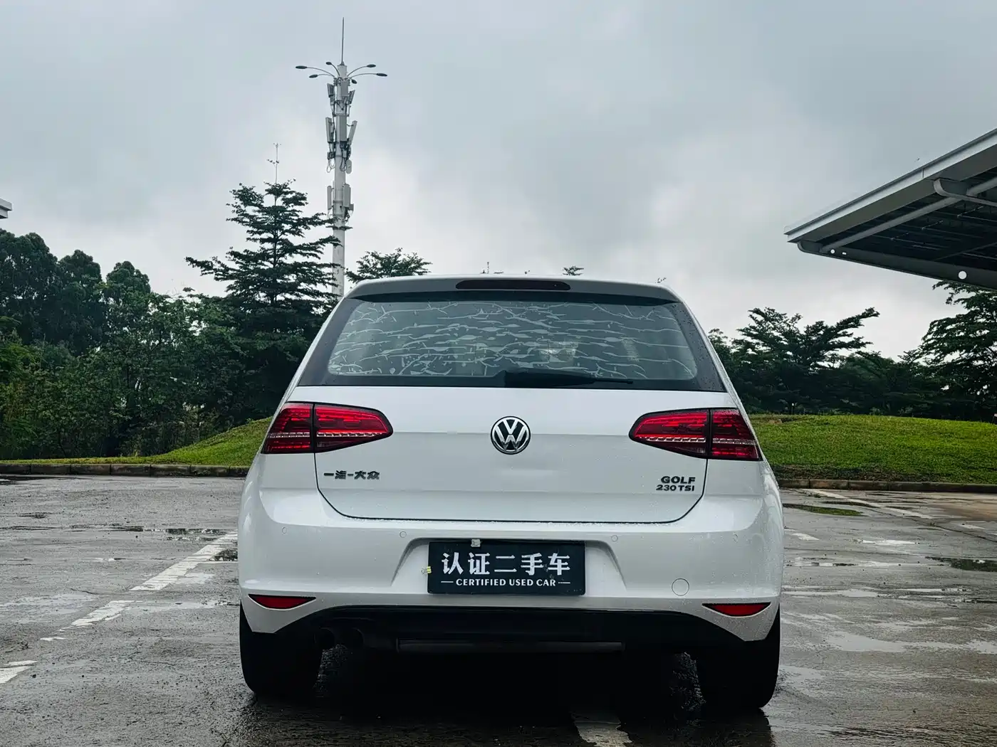 Volkswagen Golf 2016 230TSI Automatic Comfort фото 18