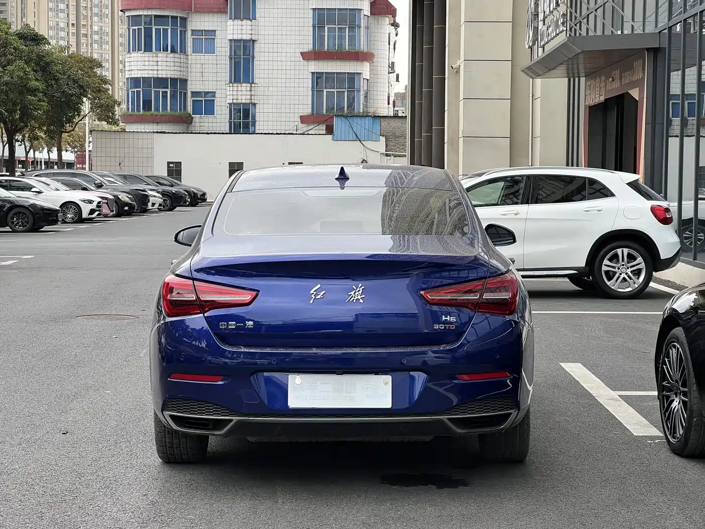 Hongqi H5 2022 Classic 1.5T DCT Flag Rhythm Edition фото 9