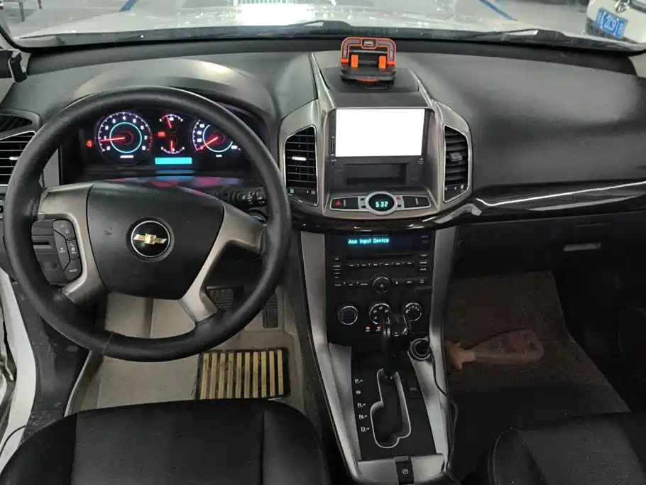 Chevrolet Captiva 2014 2014 2.4L 2WD Urban 7-seater