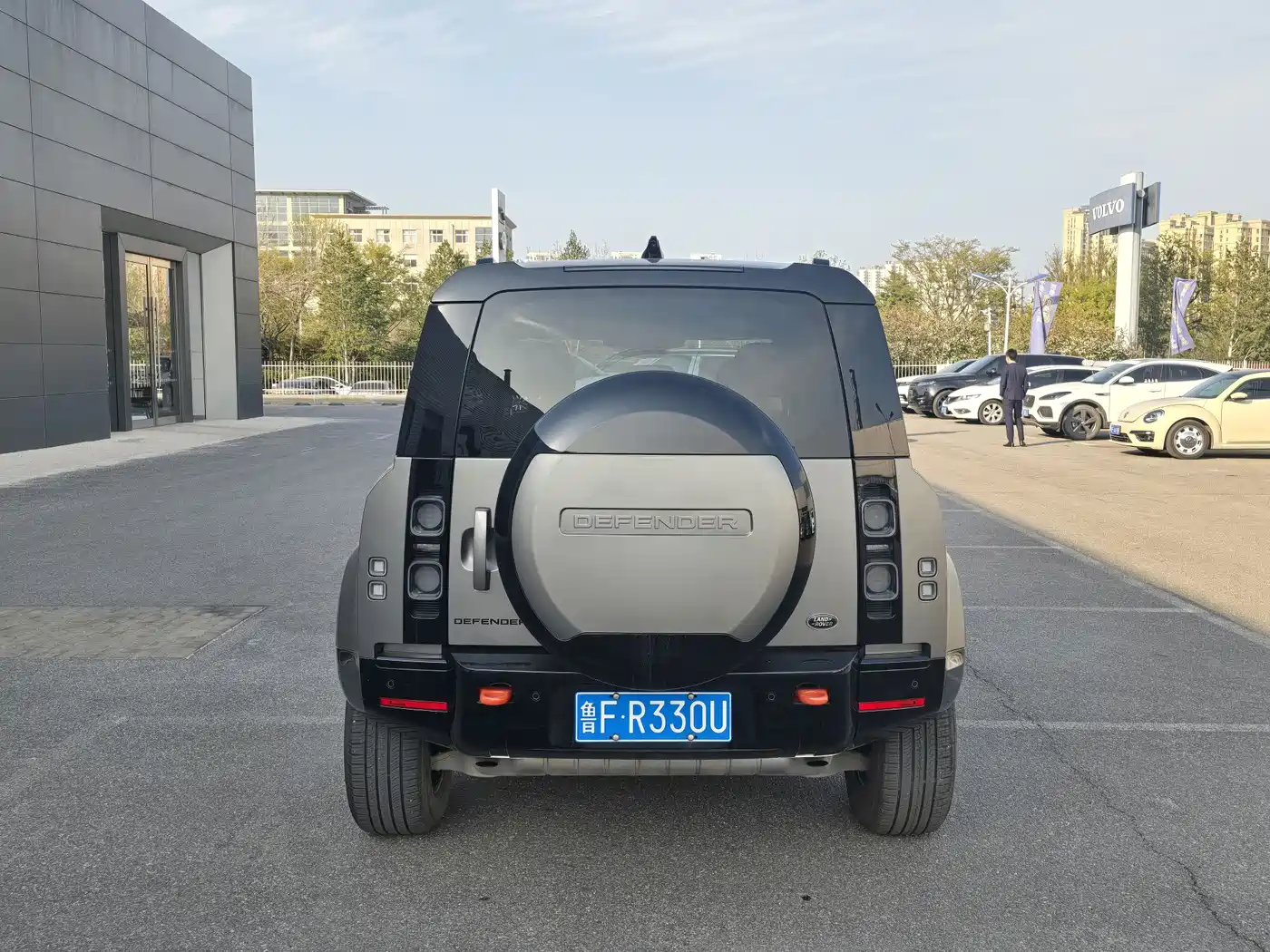 Land Rover Defender 2025 110 3.0T P400 X фото 10