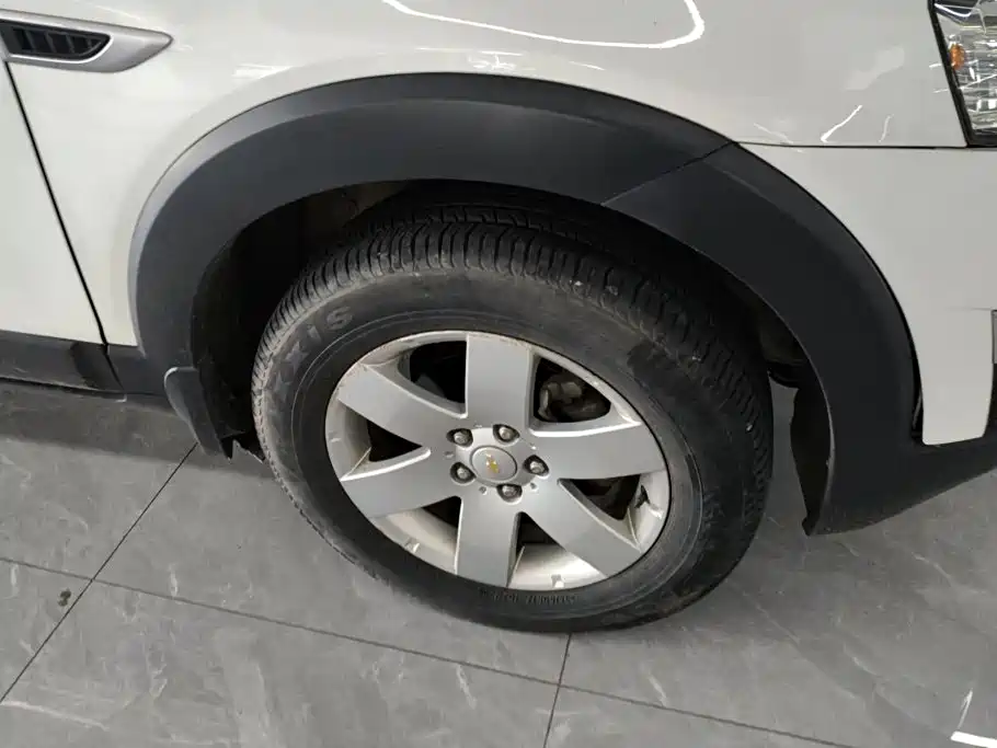 Chevrolet Captiva 2014 2014 2.4L 2WD Urban 7-seater