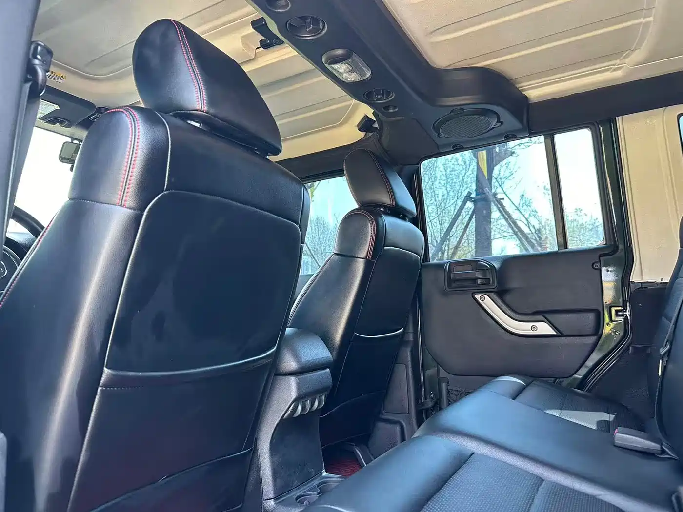 Jeep Wrangler 2011 2011 Model 3.8L Sahara 4-Door