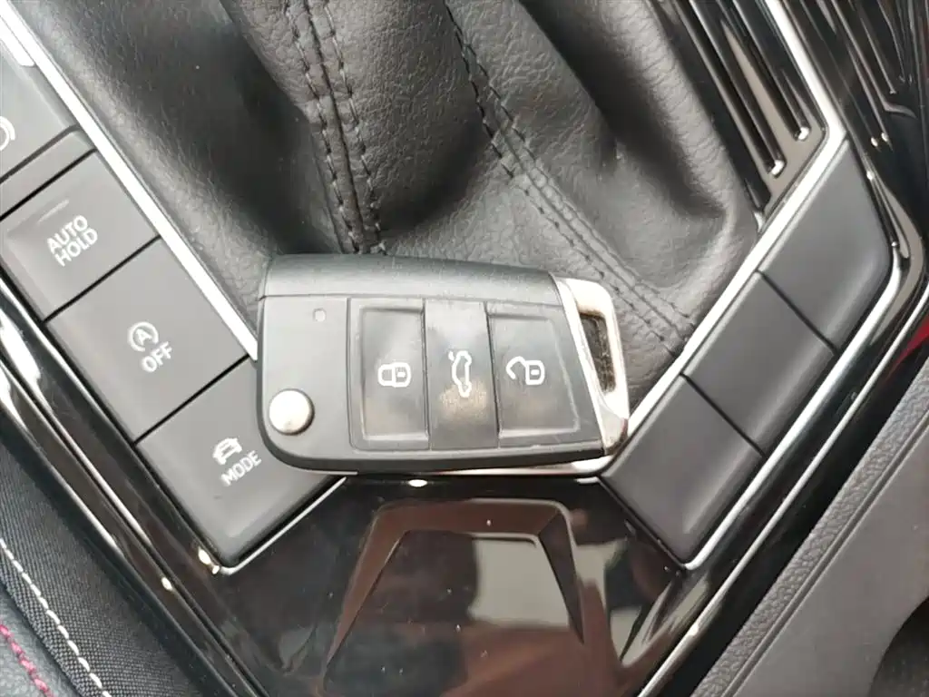 Volkswagen Tayron 2019 330TSI 2WD Luxury Plus China VI фото 9