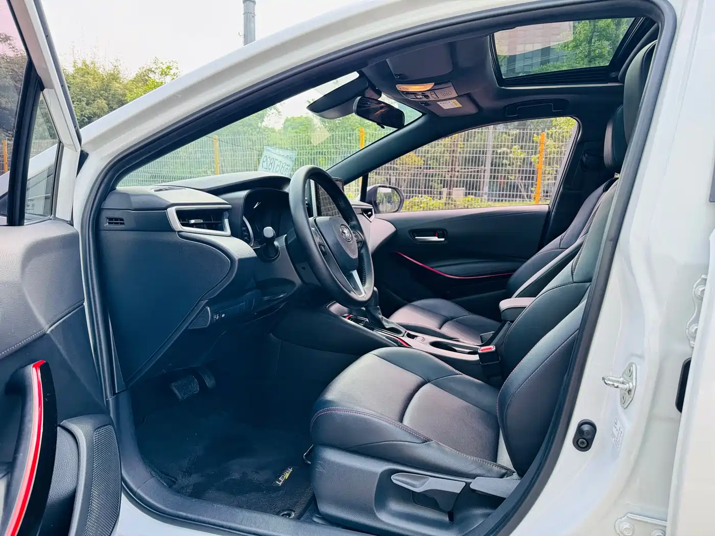 Toyota Levin 2021 185T CVT Sport Edition фото 4